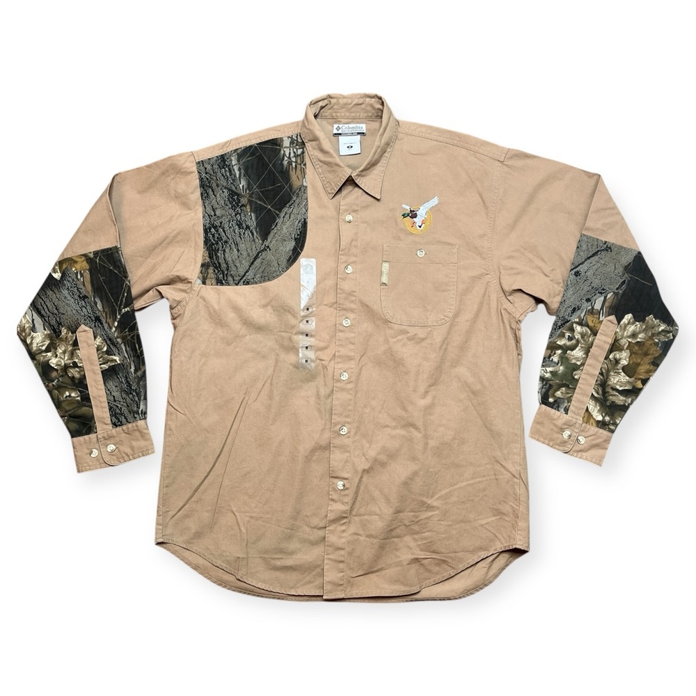 Vintage Columbia Tan Mossy Oak Camo Duck Patch Button-Up Fishing/Hunting Shirt M